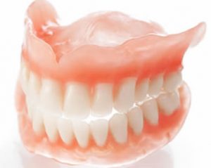 Complete Dentures and Partial Dentures: What’s the Difference?