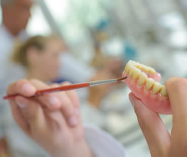 The Do’s and Don’ts of Denture Care