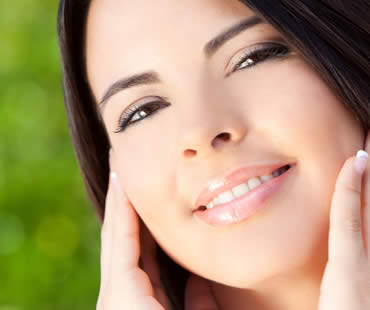 What Can a Cosmetic Dentist Do For You?
